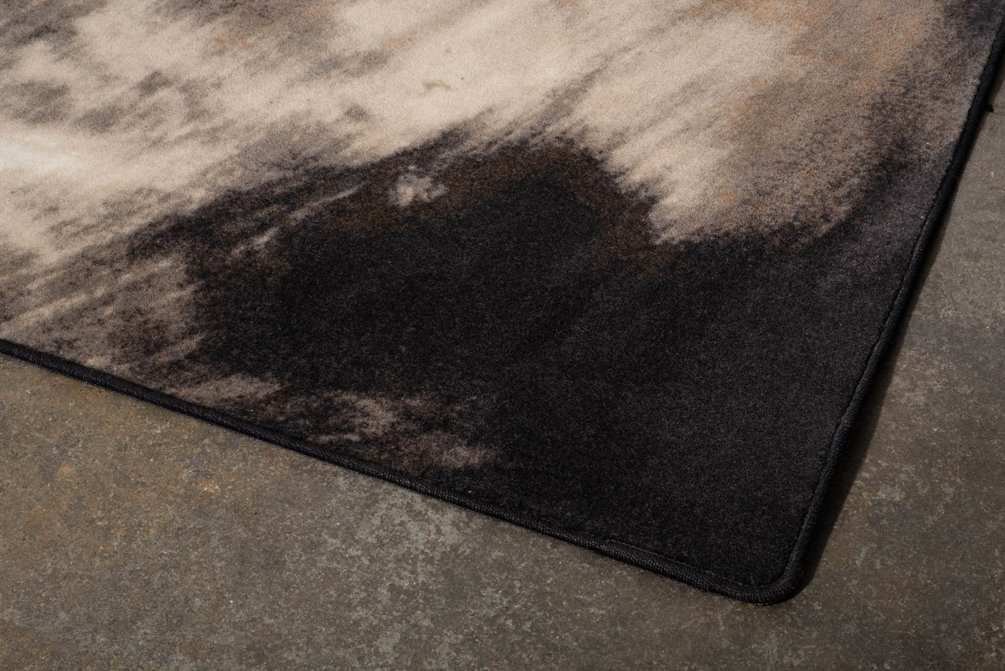 THE FINCH RUG