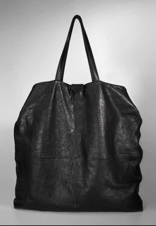 THE SIGNATURE OVERSIZE BAG