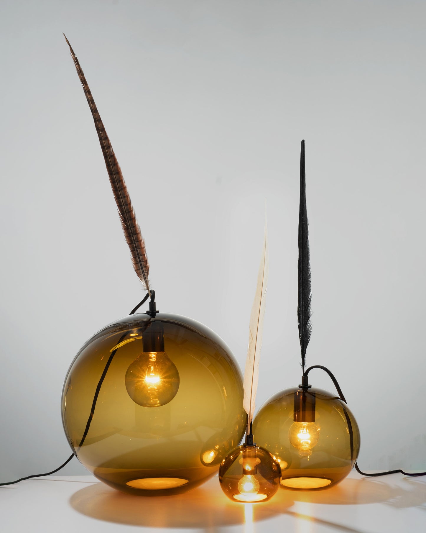 THE SMOKY FEATHER TABLE LAMP
