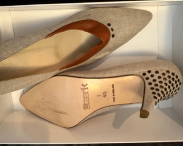 STÆRK ARCHIVE | THE STORYTELLER BLIXEN PUMP / CANVAS & LEATHER