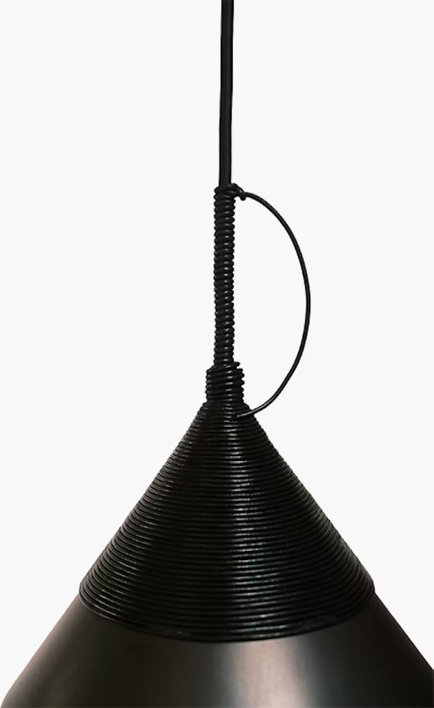 THE LEATHER KNOT PENDANT