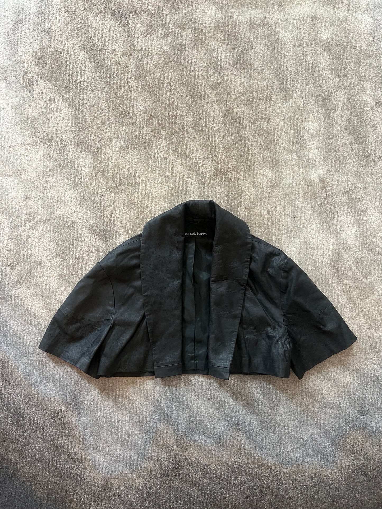 LA MAÎTRESSE CAPELET / BLACK / LIMITED EDITION