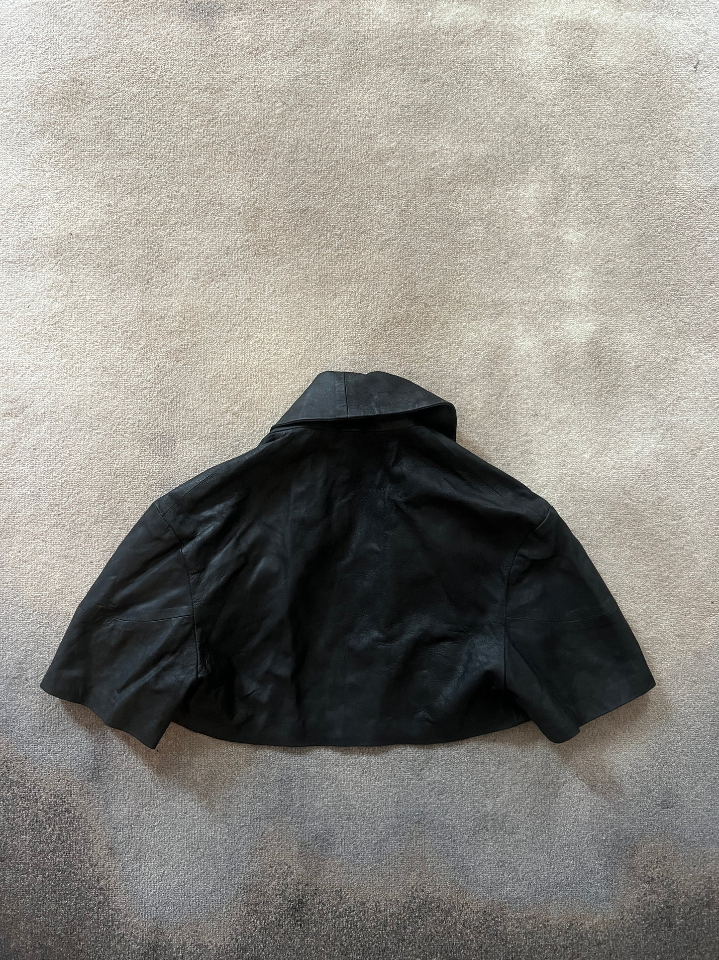 LA MAÎTRESSE CAPELET / BLACK / LIMITED EDITION