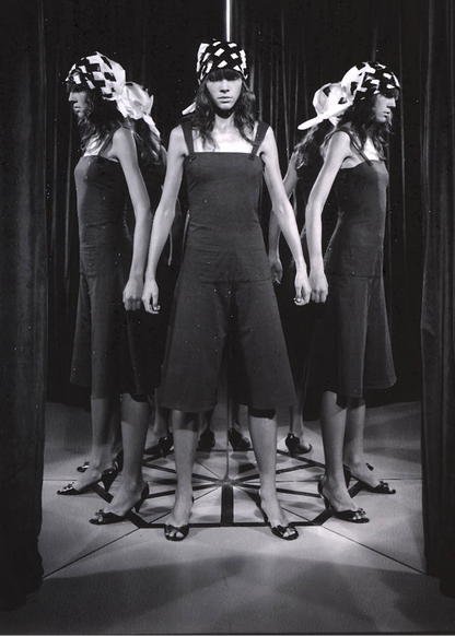 STÆRK ARCHIVE | 
THE EILEEN GRAY SCARF / WHITE & BLACK / LIMITED EDITION