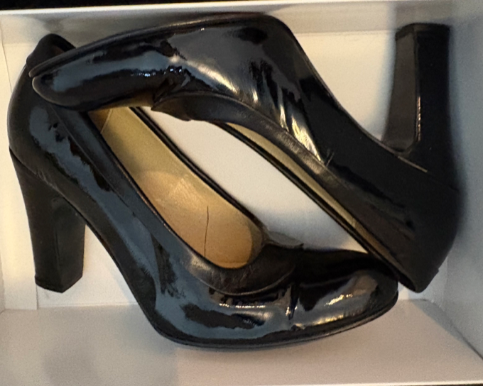 STÆRK ARCHIVE | LA MAÎTRESSE COLAR BLOCK HEEL PUMP / ASSORTED