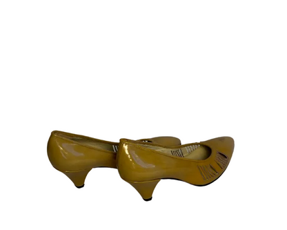 STÆRK ARCHIVE | THE WILD SWANS CUTOUT HEEL / LACQUER TAN