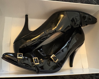 STÆRK ARCHIVE | THE DANCER BUCKLE PUMP / BLACK