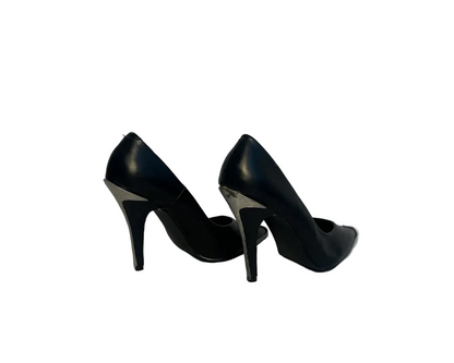 STÆRK ARCHIVE | THE PHOTOGRAPHER STEEL CAP HEELS / BLACK