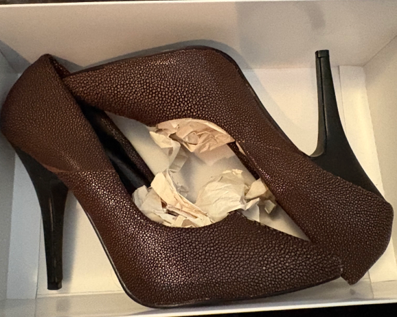 STÆRK ARCHIVE | THE PHOTOGRAPHER STINGRAY HEEL / MAROON