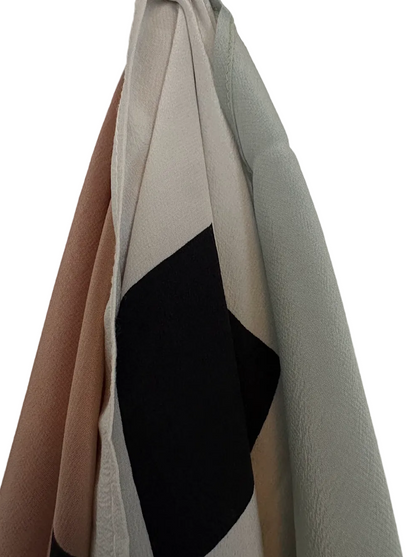 STÆRK ARCHIVE | 
THE EILEEN GRAY SCARF / WHITE & BLACK / LIMITED EDITION
