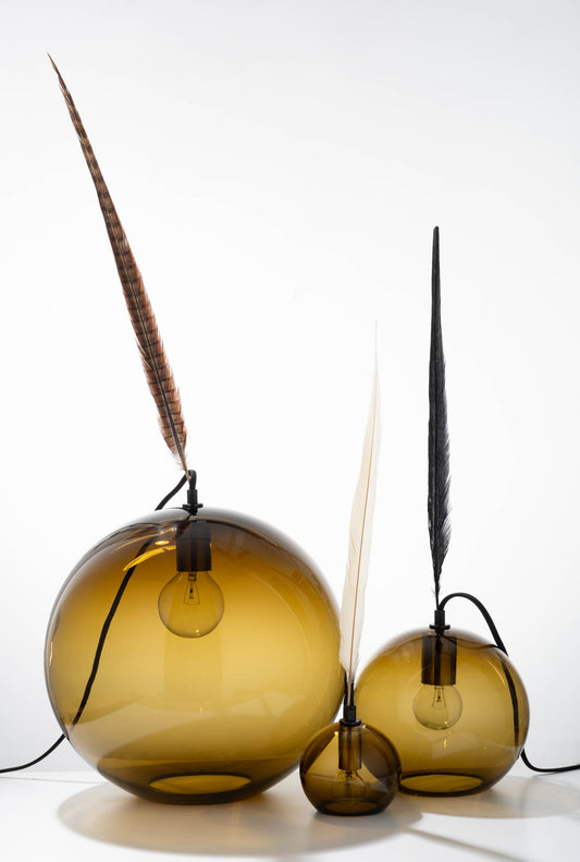 THE SMOKY FEATHER TABLE LAMP