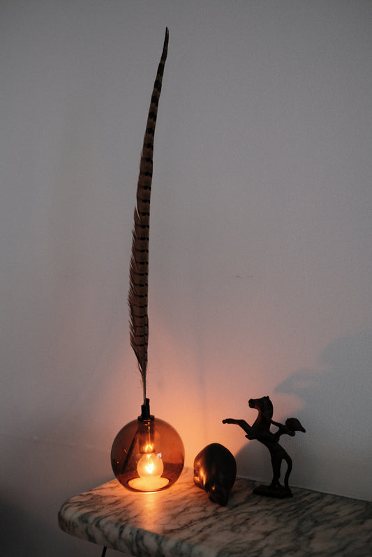 STÆRK ARCHIVE | THE SMOKY FEATHER TABLE LAMP / SHOWROOM SAMPLE / DARK AMBER COLOR