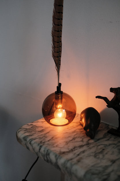 STÆRK ARCHIVE | THE SMOKY FEATHER TABLE LAMP / SHOWROOM SAMPLE / DARK AMBER COLOR